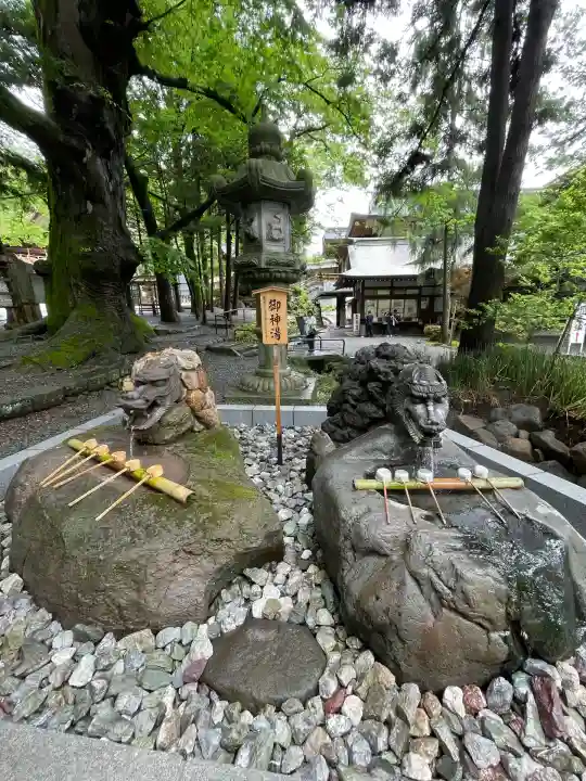 諏訪大社下社秋宮(長野県)