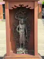 成田山深川不動堂(新勝寺東京別院)の{uncategorized: "未分類", other: "その他", undefined: "問題あり", building: "その他建物", grave: "お墓", sacred_gate: "鳥居", guardian: "狛犬", statue: "像", buddha: "仏像", history: "歴史", nature: "自然", garden: "庭園", animal: "動物", pagoda: "塔", temizu: "手水舎", mountain_gate: "山門・神門", sanctuary: "本殿・本堂", subordinate: "末社・摂社", art: "芸術", scenery: "景色", jizo: "地蔵", ema: "絵馬", goshuin: "御朱印", omikuji: "おみくじ", items: "授与品その他", amulet: "お守り", goshuincho: "御朱印帳", eats: "食事", festival: "お祭り", votive_dance: "神楽", shichigosan: "七五三参", wedding: "結婚式", experience: "体験その他", initially: "初詣", around: "周辺", anti_infection: "感染症対策"}