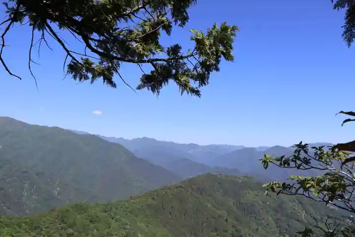 三峯神社奥宮(埼玉県)