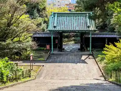 湯島聖堂の山門・神門