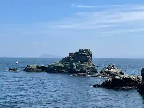 ビシャゴ浦姉妹岩(大分県)