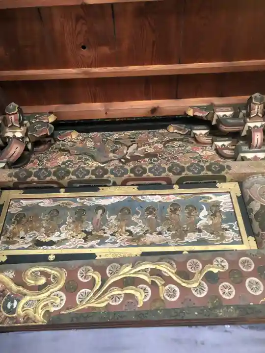 徳性寺の{uncategorized: "未分類", other: "その他", undefined: "問題あり", building: "その他建物", grave: "お墓", sacred_gate: "鳥居", guardian: "狛犬", statue: "像", buddha: "仏像", history: "歴史", nature: "自然", garden: "庭園", animal: "動物", pagoda: "塔", temizu: "手水舎", mountain_gate: "山門・神門", sanctuary: "本殿・本堂", subordinate: "末社・摂社", art: "芸術", scenery: "景色", jizo: "地蔵", ema: "絵馬", goshuin: "御朱印", omikuji: "おみくじ", items: "授与品その他", amulet: "お守り", goshuincho: "御朱印帳", eats: "食事", festival: "お祭り", votive_dance: "神楽", shichigosan: "七五三参", wedding: "結婚式", experience: "体験その他", initially: "初詣", around: "周辺", anti_infection: "感染症対策"}