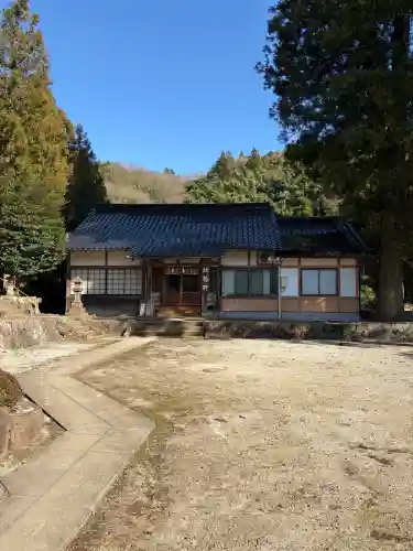 須我神社の{uncategorized: "未分類", other: "その他", undefined: "問題あり", building: "その他建物", grave: "お墓", sacred_gate: "鳥居", guardian: "狛犬", statue: "像", buddha: "仏像", history: "歴史", nature: "自然", garden: "庭園", animal: "動物", pagoda: "塔", temizu: "手水舎", mountain_gate: "山門・神門", sanctuary: "本殿・本堂", subordinate: "末社・摂社", art: "芸術", scenery: "景色", jizo: "地蔵", ema: "絵馬", goshuin: "御朱印", omikuji: "おみくじ", items: "授与品その他", amulet: "お守り", goshuincho: "御朱印帳", eats: "食事", festival: "お祭り", votive_dance: "神楽", shichigosan: "七五三参", wedding: "結婚式", experience: "体験その他", initially: "初詣", around: "周辺", anti_infection: "感染症対策"}
