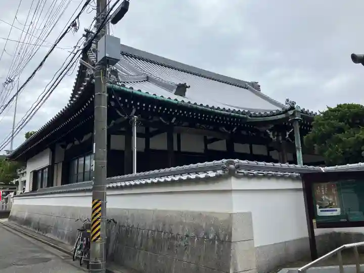稱念寺の本殿・本堂
