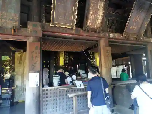 華厳寺の本殿