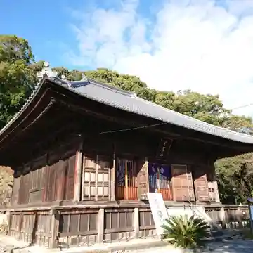甲山寺の本殿・本堂