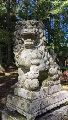 明建神社の狛犬
