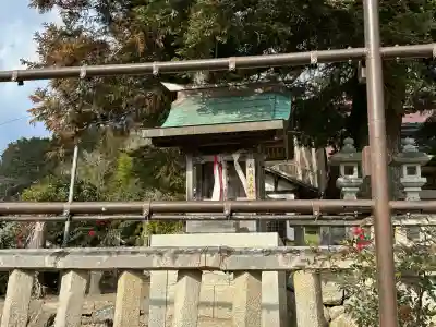 岐尼神社の{uncategorized: "未分類", other: "その他", undefined: "問題あり", building: "その他建物", grave: "お墓", sacred_gate: "鳥居", guardian: "狛犬", statue: "像", buddha: "仏像", history: "歴史", nature: "自然", garden: "庭園", animal: "動物", pagoda: "塔", temizu: "手水舎", mountain_gate: "山門・神門", sanctuary: "本殿・本堂", subordinate: "末社・摂社", art: "芸術", scenery: "景色", jizo: "地蔵", ema: "絵馬", goshuin: "御朱印", omikuji: "おみくじ", items: "授与品その他", amulet: "お守り", goshuincho: "御朱印帳", eats: "食事", festival: "お祭り", votive_dance: "神楽", shichigosan: "七五三参", wedding: "結婚式", experience: "体験その他", initially: "初詣", around: "周辺", anti_infection: "感染症対策"}