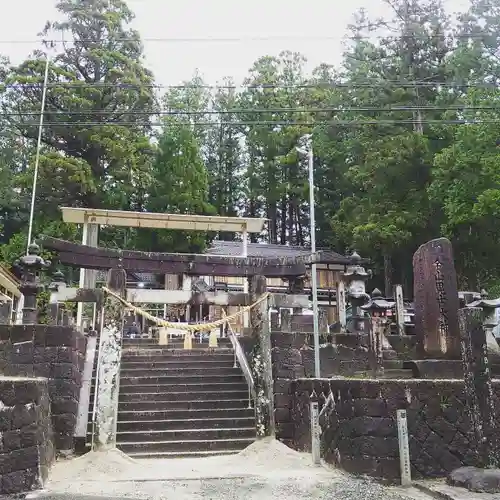 田瀬神社の鳥居