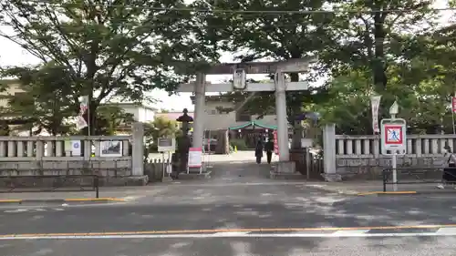 日野八坂神社の鳥居