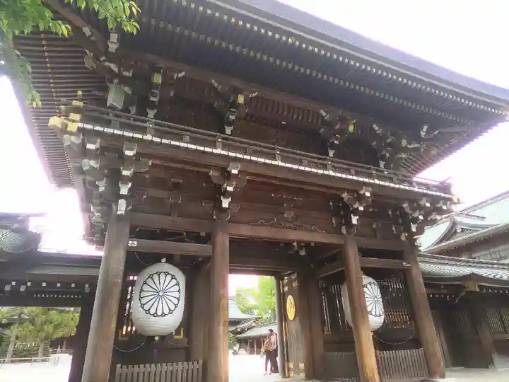 寒川神社の山門・神門