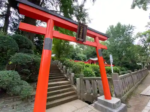 根津神社の鳥居