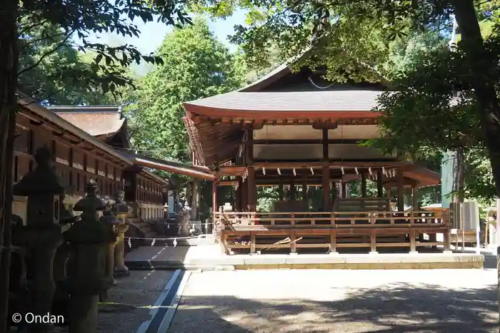 往馬坐伊古麻都比古神社の建物その他