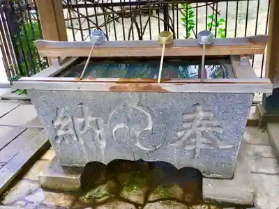 八幡神社の手水舎