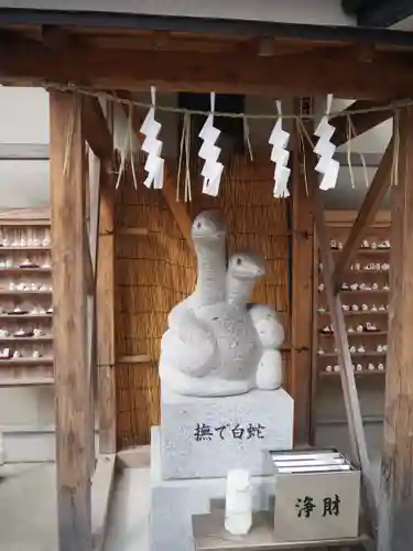 蛇窪神社の狛犬