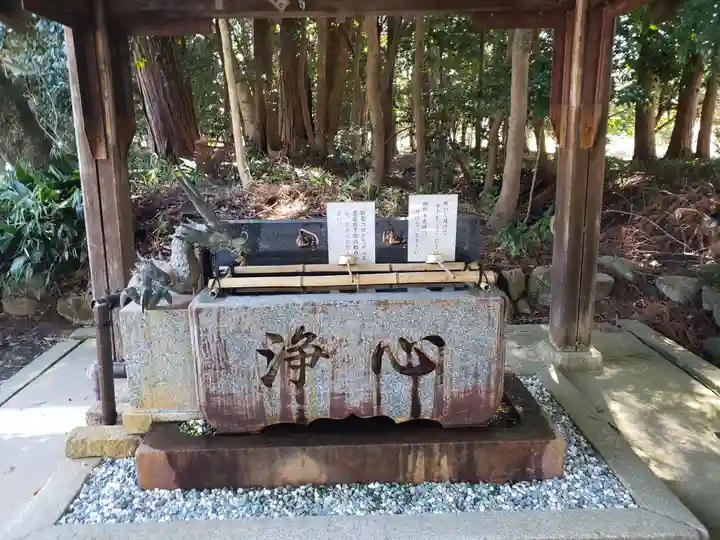 小津神社の手水舎