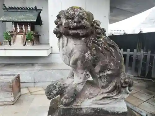 北谷稲荷神社の狛犬