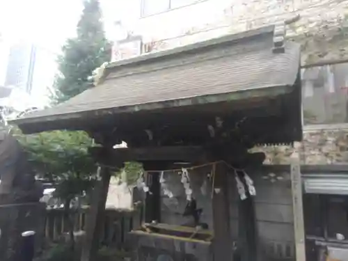 高山稲荷神社（旧鎮座地）の手水