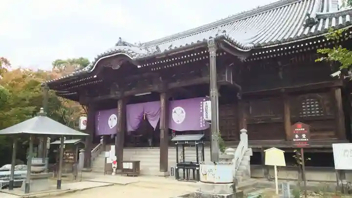 志度寺の本殿・本堂