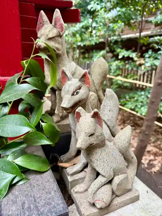 座間神社の{uncategorized: "未分類", other: "その他", undefined: "問題あり", building: "その他建物", grave: "お墓", sacred_gate: "鳥居", guardian: "狛犬", statue: "像", buddha: "仏像", history: "歴史", nature: "自然", garden: "庭園", animal: "動物", pagoda: "塔", temizu: "手水舎", mountain_gate: "山門・神門", sanctuary: "本殿・本堂", subordinate: "末社・摂社", art: "芸術", scenery: "景色", jizo: "地蔵", ema: "絵馬", goshuin: "御朱印", omikuji: "おみくじ", items: "授与品その他", amulet: "お守り", goshuincho: "御朱印帳", eats: "食事", festival: "お祭り", votive_dance: "神楽", shichigosan: "七五三参", wedding: "結婚式", experience: "体験その他", initially: "初詣", around: "周辺", anti_infection: "感染症対策"}