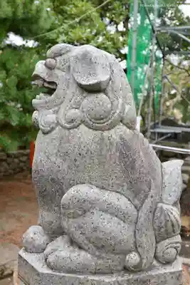 湊稲荷神社の狛犬
