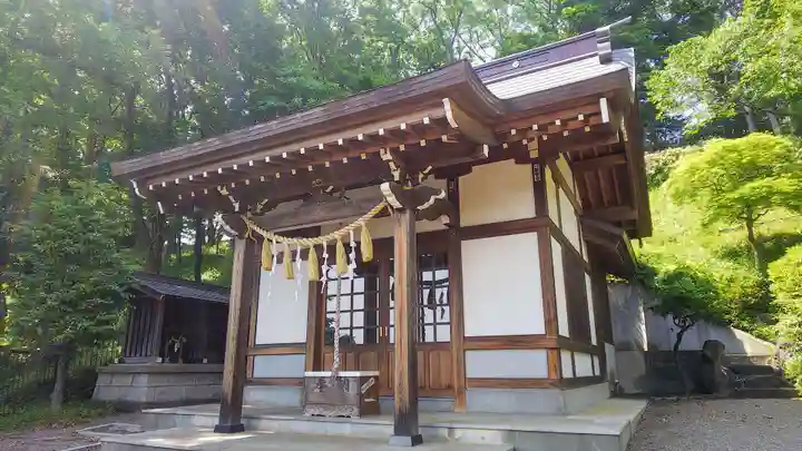 本郷氷川神社の本殿・本堂