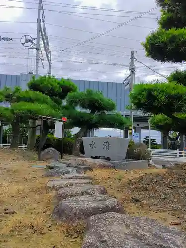 八劔社（竹腰）の手水舎