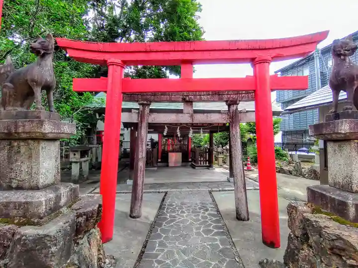 天王坊稲荷神社の鳥居