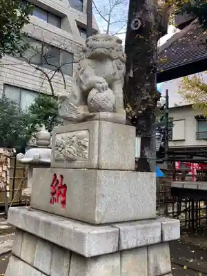 高円寺氷川神社の狛犬