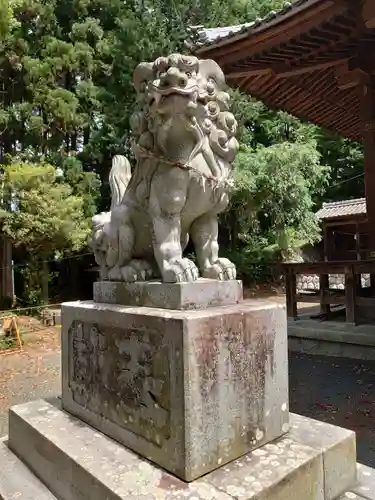 大神山八幡宮の狛犬