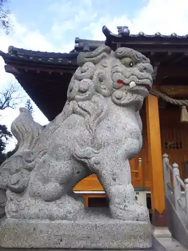 足立神社の狛犬