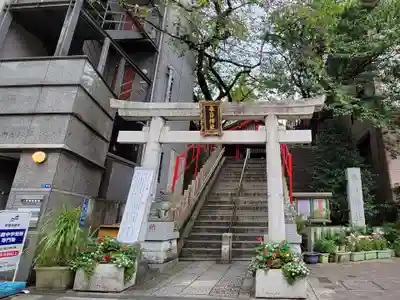 三田春日神社の鳥居