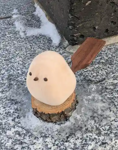 札幌諏訪神社の像