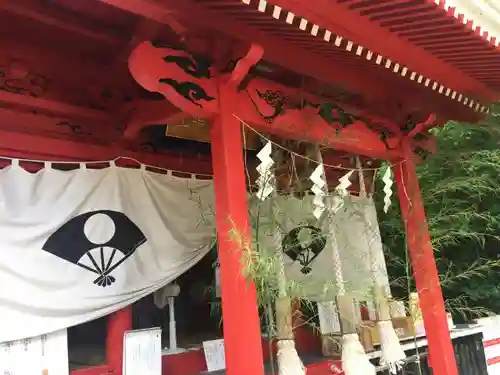 御座石神社の本殿