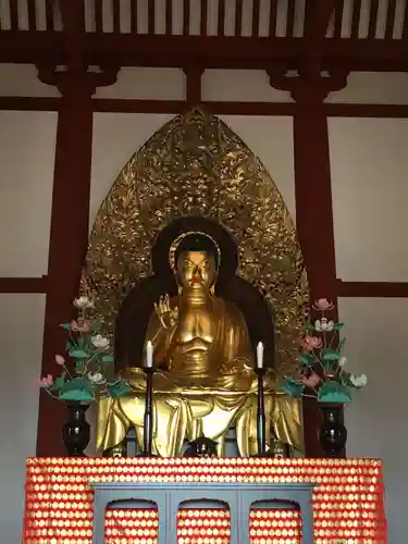 興福寺 中金堂の仏像