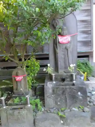 極楽寺（霊鷲山感應院極楽律寺）の地蔵