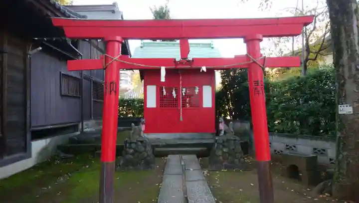 蓮沼氷川神社の鳥居