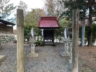 諏訪神社の末社・摂社