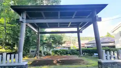 山中諏訪神社(山梨県)