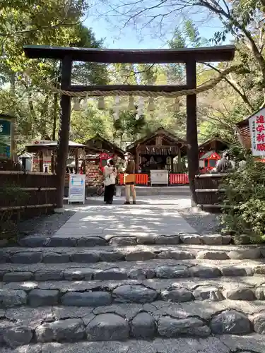 亀峰山平成院の鳥居