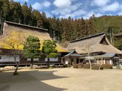 慧日寺の本殿・本堂