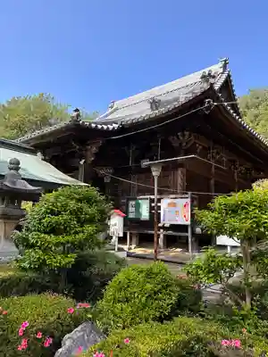 白峯寺の本殿・本堂