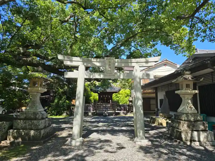 藤厳神社(闘鶏神社境内社)(和歌山県)