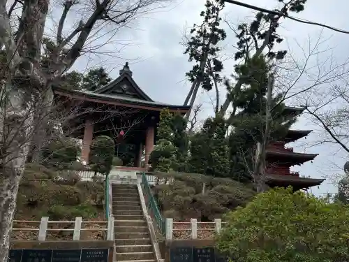 法華経寺の{uncategorized: "未分類", other: "その他", undefined: "問題あり", building: "その他建物", grave: "お墓", sacred_gate: "鳥居", guardian: "狛犬", statue: "像", buddha: "仏像", history: "歴史", nature: "自然", garden: "庭園", animal: "動物", pagoda: "塔", temizu: "手水舎", mountain_gate: "山門・神門", sanctuary: "本殿・本堂", subordinate: "末社・摂社", art: "芸術", scenery: "景色", jizo: "地蔵", ema: "絵馬", goshuin: "御朱印", omikuji: "おみくじ", items: "授与品その他", amulet: "お守り", goshuincho: "御朱印帳", eats: "食事", festival: "お祭り", votive_dance: "神楽", shichigosan: "七五三参", wedding: "結婚式", experience: "体験その他", initially: "初詣", around: "周辺", anti_infection: "感染症対策"}