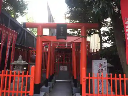 金綱稲荷神社の鳥居