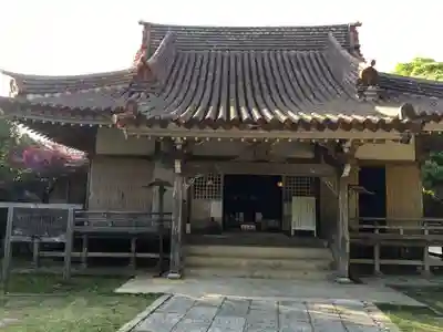 金武観音寺の本殿・本堂