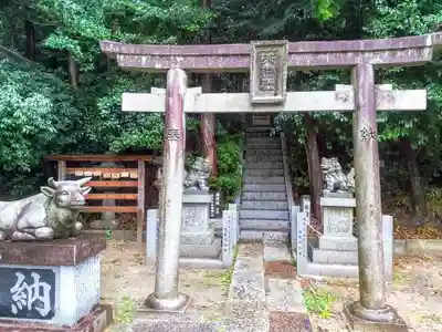 成石神社の末社・摂社