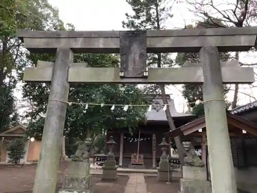 虎狛神社の鳥居