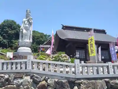 埼玉厄除け開運大師・龍泉寺（切り絵御朱印発祥の寺）(埼玉県)