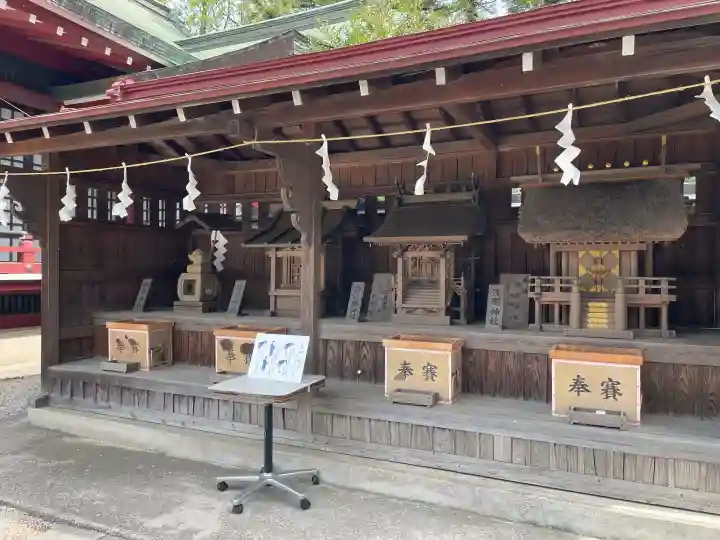 諏訪神社の{uncategorized: "未分類", other: "その他", undefined: "問題あり", building: "その他建物", grave: "お墓", sacred_gate: "鳥居", guardian: "狛犬", statue: "像", buddha: "仏像", history: "歴史", nature: "自然", garden: "庭園", animal: "動物", pagoda: "塔", temizu: "手水舎", mountain_gate: "山門・神門", sanctuary: "本殿・本堂", subordinate: "末社・摂社", art: "芸術", scenery: "景色", jizo: "地蔵", ema: "絵馬", goshuin: "御朱印", omikuji: "おみくじ", items: "授与品その他", amulet: "お守り", goshuincho: "御朱印帳", eats: "食事", festival: "お祭り", votive_dance: "神楽", shichigosan: "七五三参", wedding: "結婚式", experience: "体験その他", initially: "初詣", around: "周辺", anti_infection: "感染症対策"}